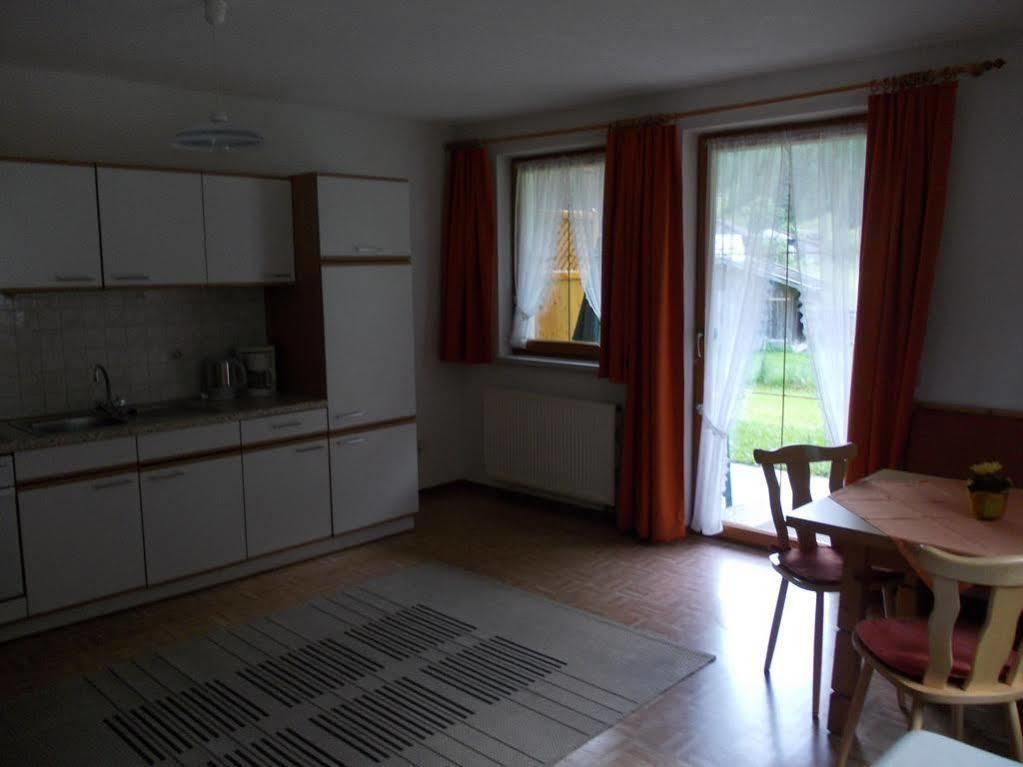 Апартаменти Haus Schoderbock Санкт-Леонгард-ім-Пітцталь Екстер'єр фото