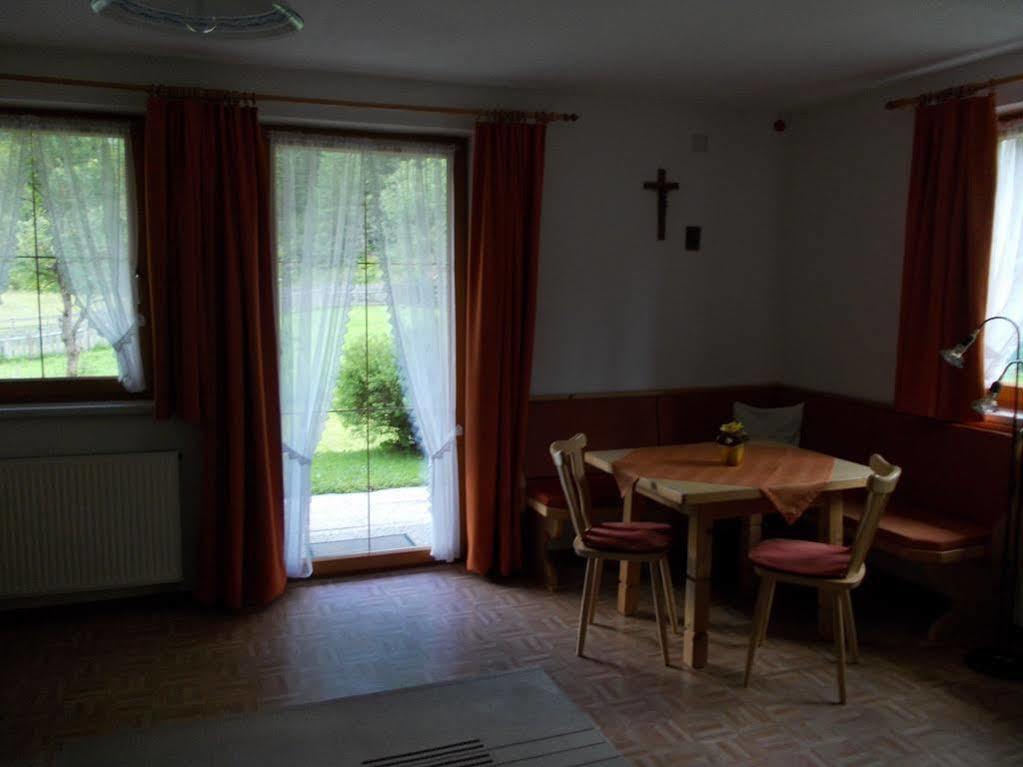 Апартаменти Haus Schoderbock Санкт-Леонгард-ім-Пітцталь Екстер'єр фото