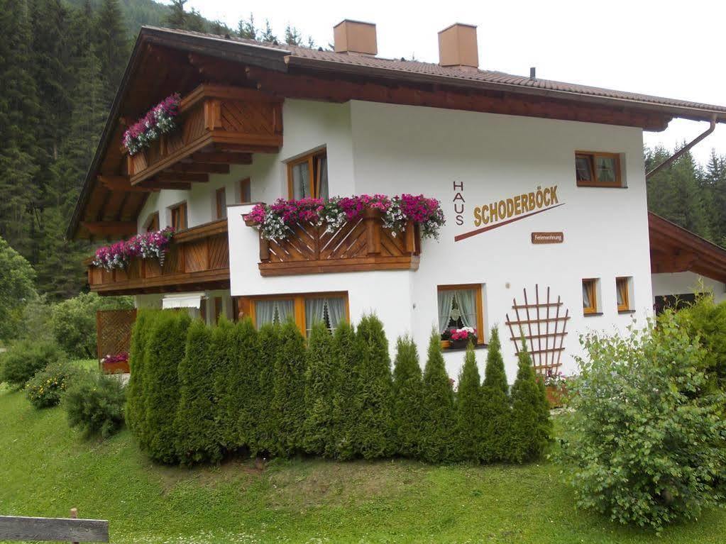 Апартаменти Haus Schoderbock Санкт-Леонгард-ім-Пітцталь Екстер'єр фото